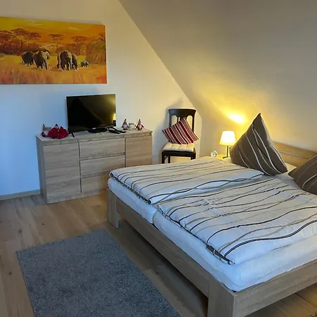 Winzenburg In Der Naehe Vom Steinhuder Und Dinopark Muenchehagen * Rehburg-Loccum