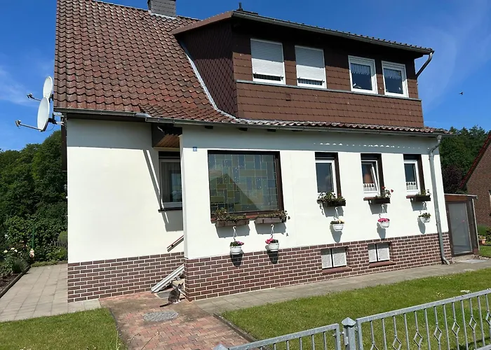 Winzenburg In Der Naehe Vom Steinhuder Und Dinopark Muenchehagen